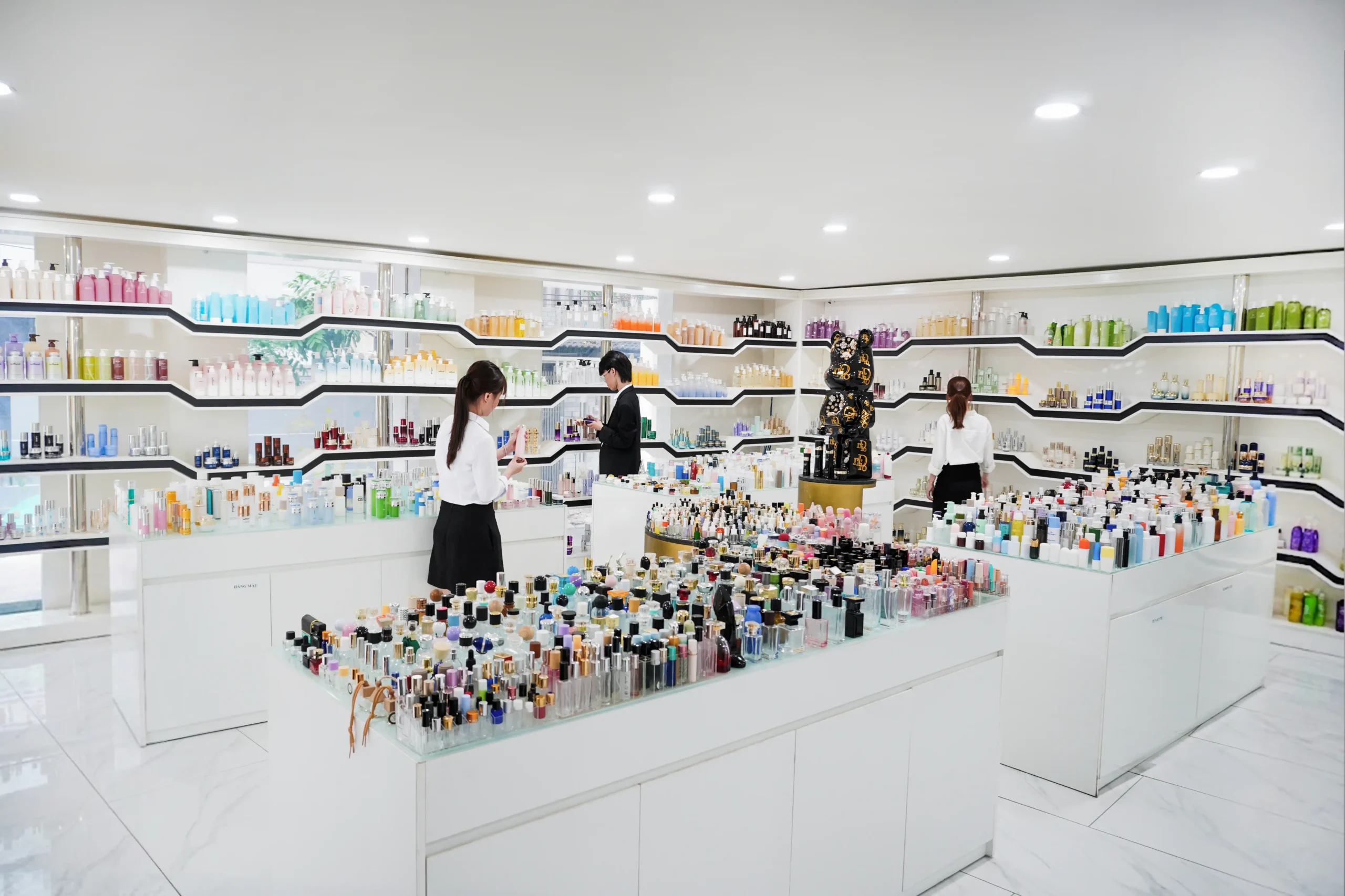 Showroom thiết kế và sản xuất bao bì mỹ phẩm Salub Việt Nam