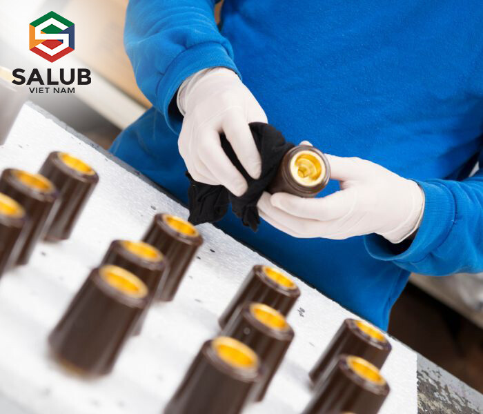 So sánh chất liệu PET, HDPE và thủy tinh trong sản xuất chai lọ mỹ phẩm